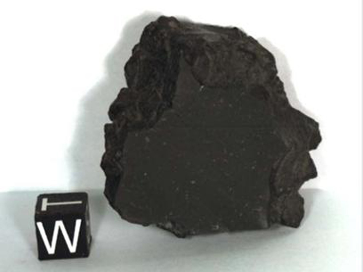 Российские ученые обнаружили в метеорите из Омана невиданный ранее минерал